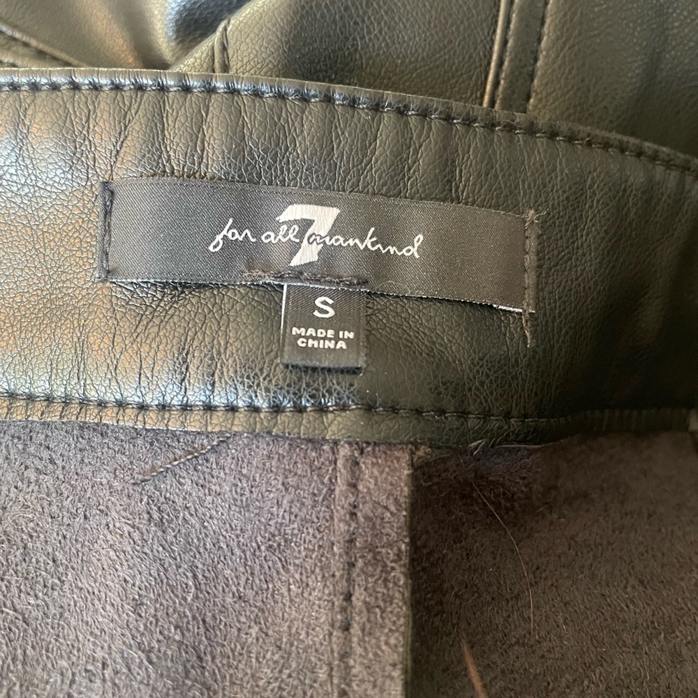 7 For All Mankind Faux Leather Cargo Pants - Picture 13 of 16